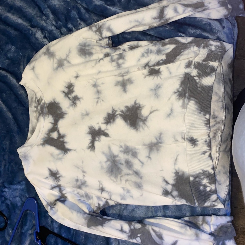 Tie-dye sweatshirt